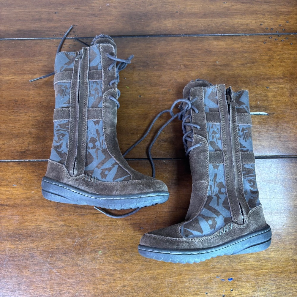 Teva Boots Kids 9 Brown Suede Faux Fur Lined Graphic Print Zip Winter Outdoor